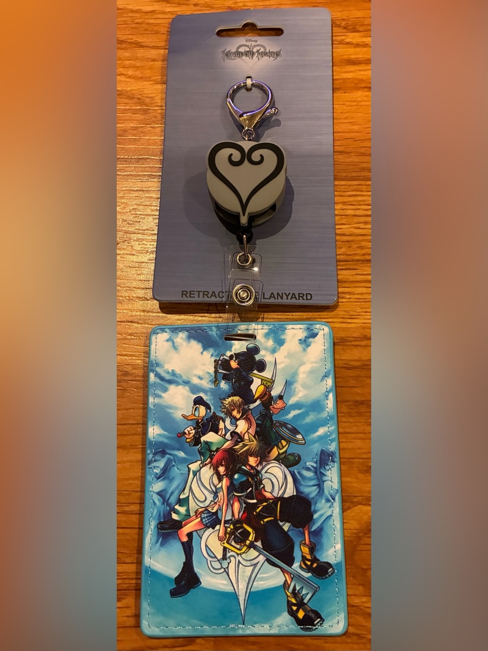 New Bioworld Blue Kingdom Hearts Retractable Card Holder Lanyard